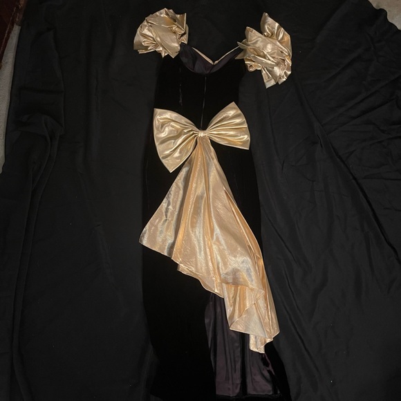 VINTAGE BLACK FORMAL - Picture 3 of 7